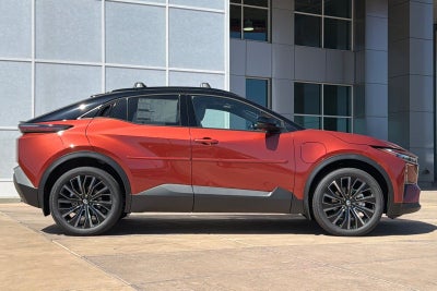 2026 Toyota C-HR XSE