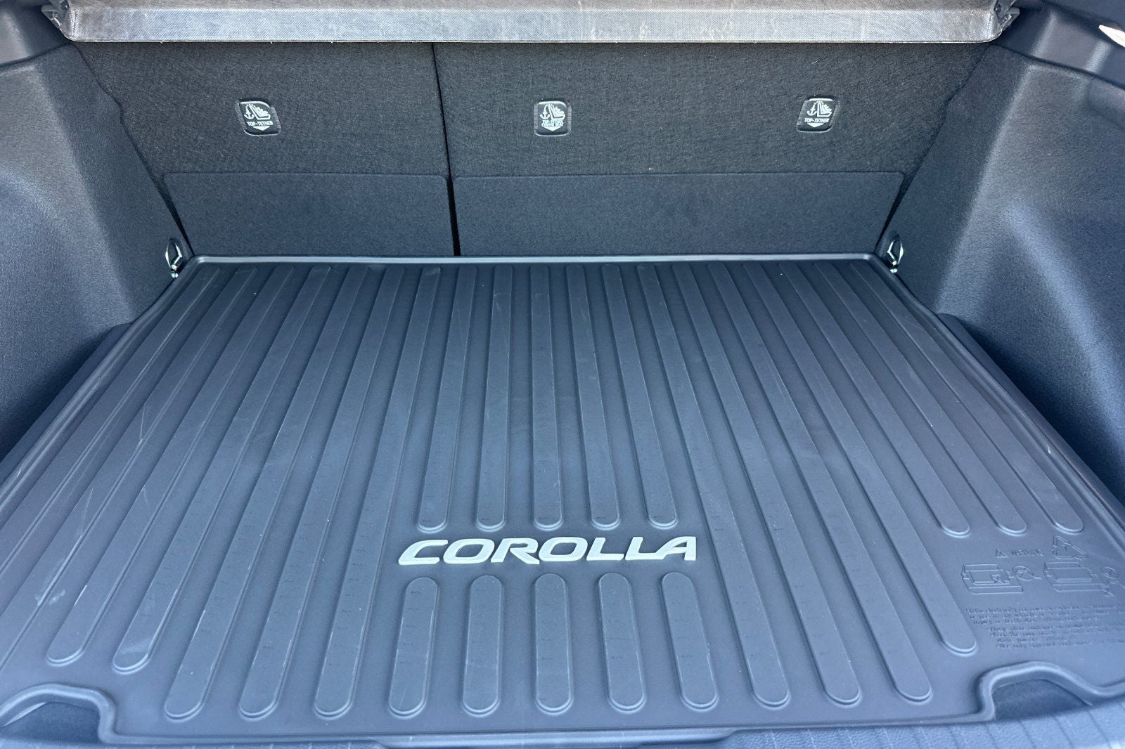 2027 Toyota Corolla Hatchback SE
