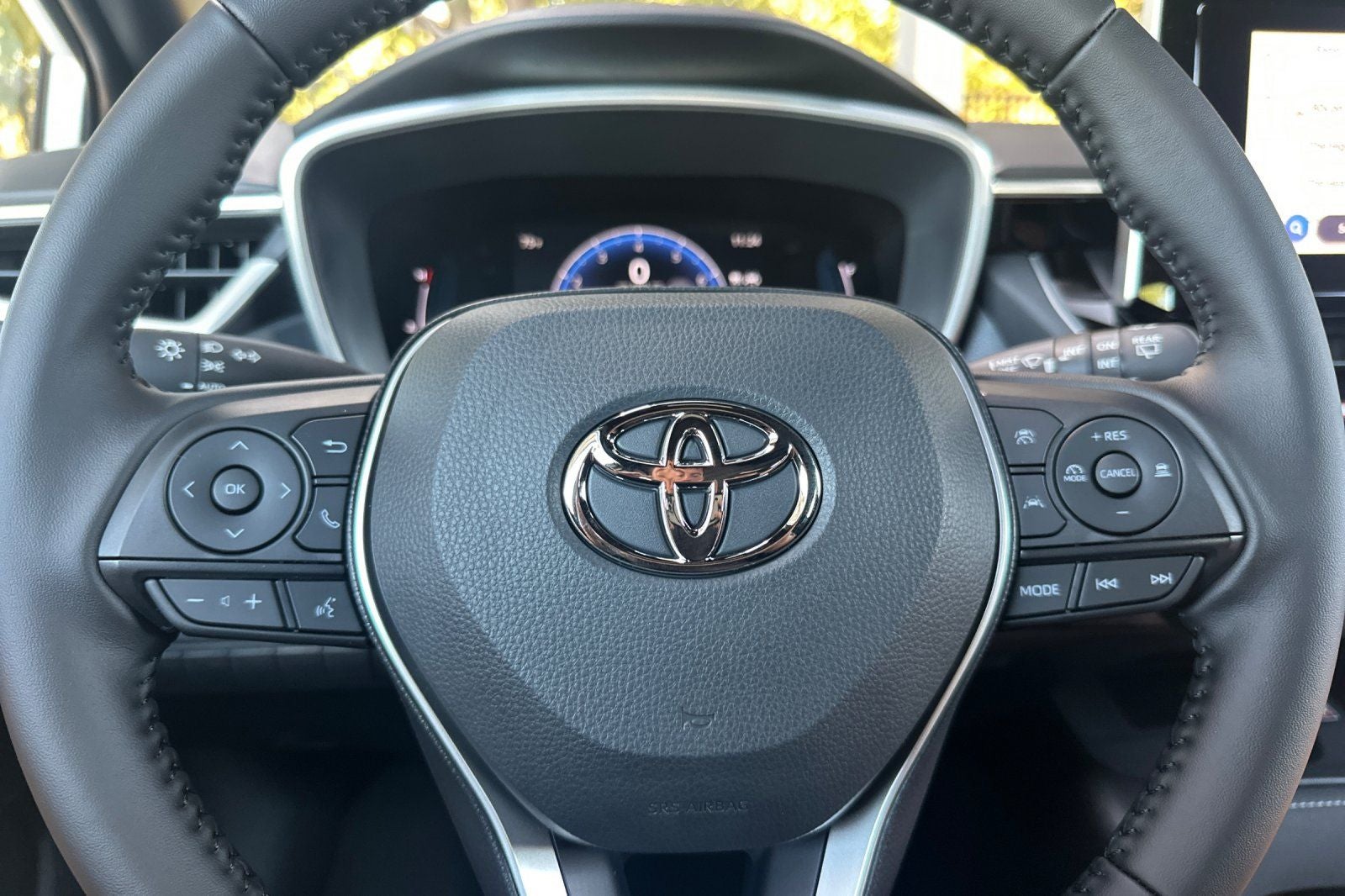 2027 Toyota Corolla Hatchback SE
