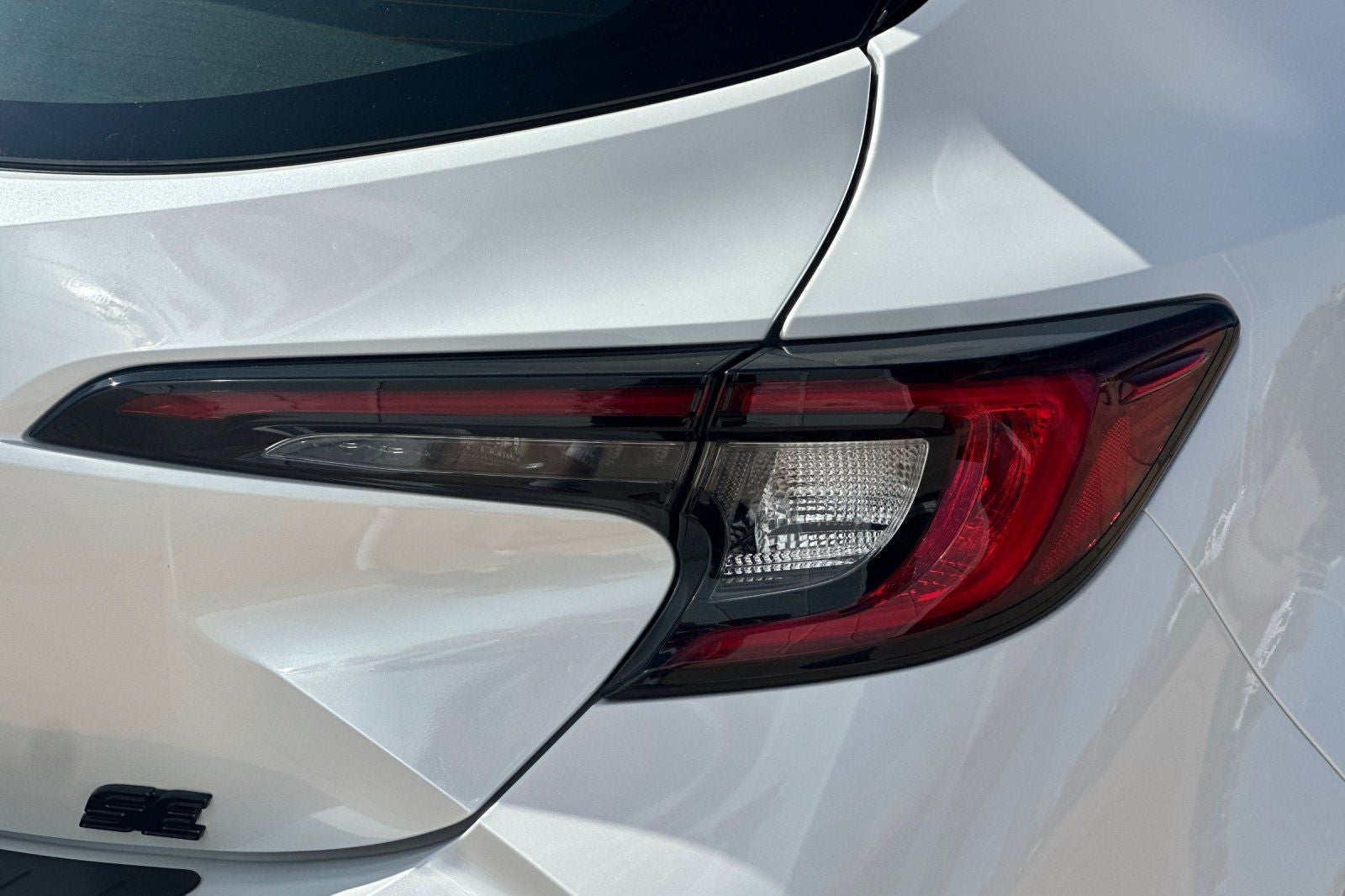 2027 Toyota Corolla Hatchback SE