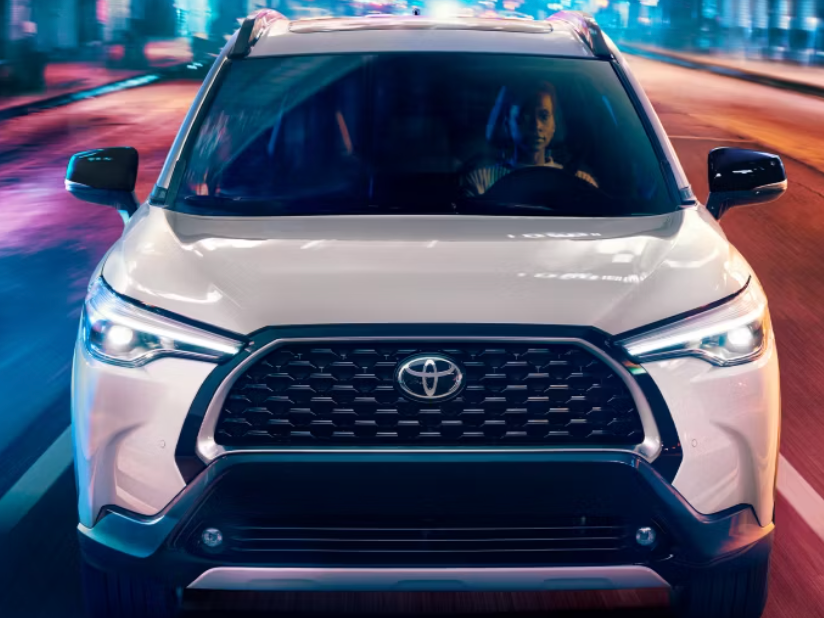 2025 Toyota Corolla Cross Hybrid Front End