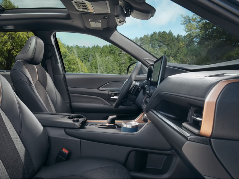 2025 Toyota Grand Highlander Hybrid Interior