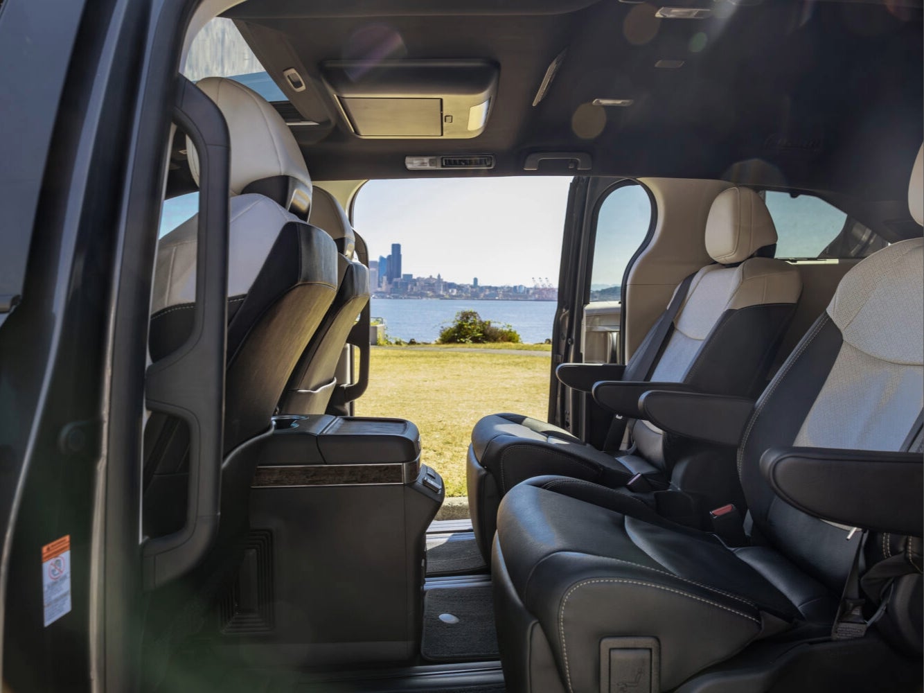 2025 Toyota Sienna Mini Van